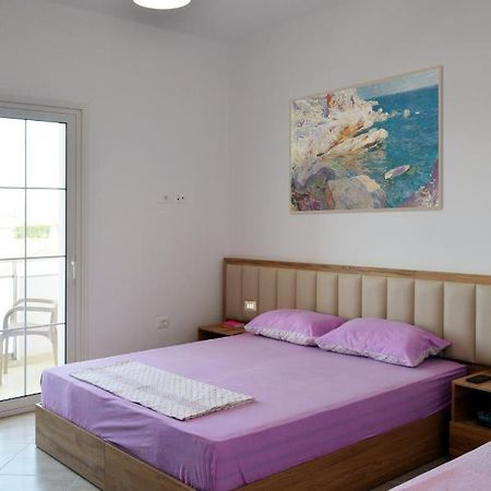 Villa Luelfa Durres Exterior photo